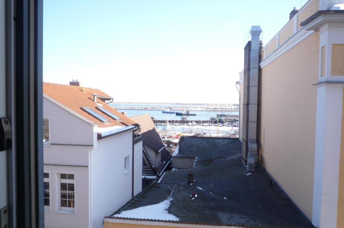 Berringer, Leuchtfeuer, Direkt An Der Promenade Apartment Rostock Bagian luar foto